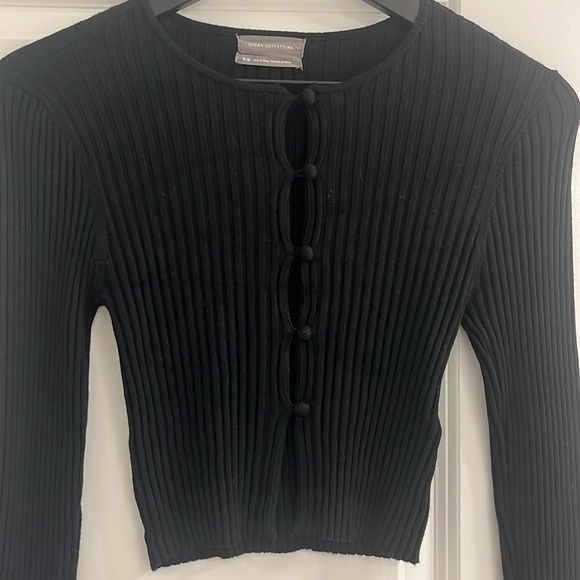 black long sleeve button up - Picture 2 of 4